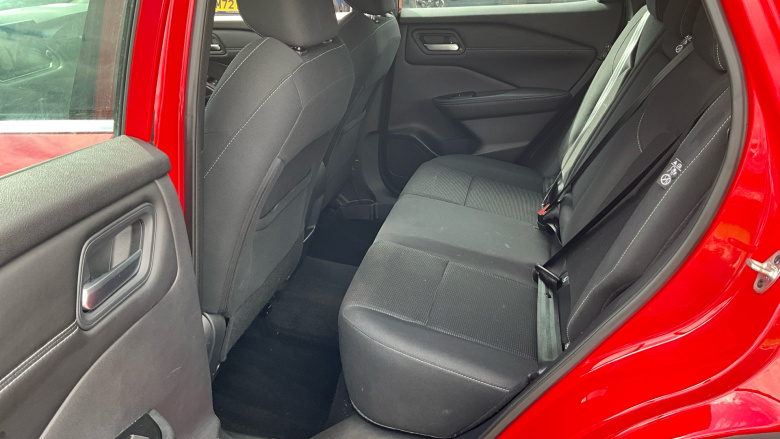 Nissan Qashqai 1.3 DiG-T MH 158 Acenta Premium 5dr Xtronic Petrol Hatchback